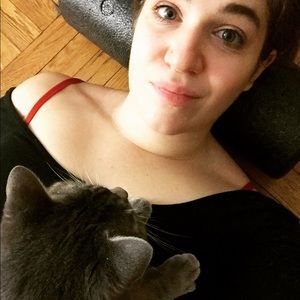 Meet your Posher, Leila